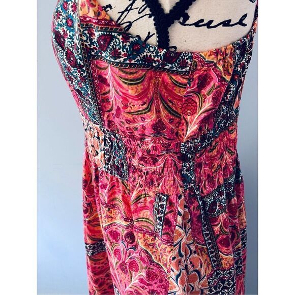 Old Navy Women’s Medium Waist-Defining Cami Midi Dress in Pink Paisley - Picture 7 of 10